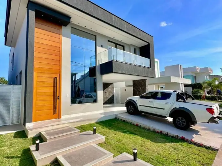 Casa em Boulevard Lagoa, Serra